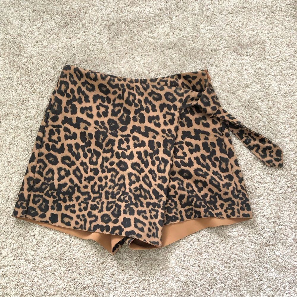 Zara leopard print cheetah short mini skort, size xs - Picture 3 of 9